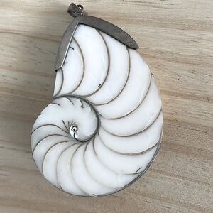 Sterling silver nautilus mother of pearl pendant